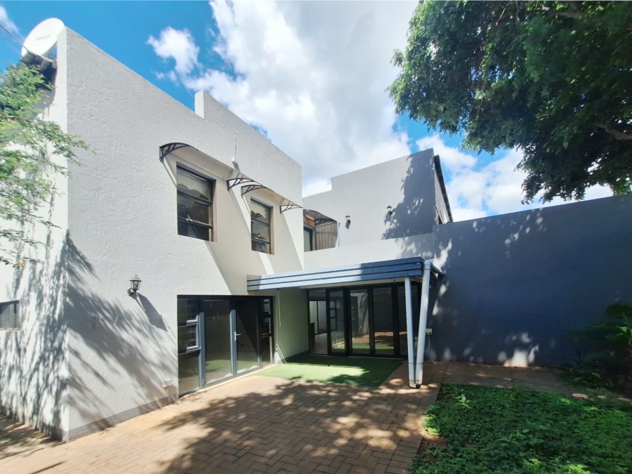 3 Bedroom Property for Sale in Magalies Golf Estate North West